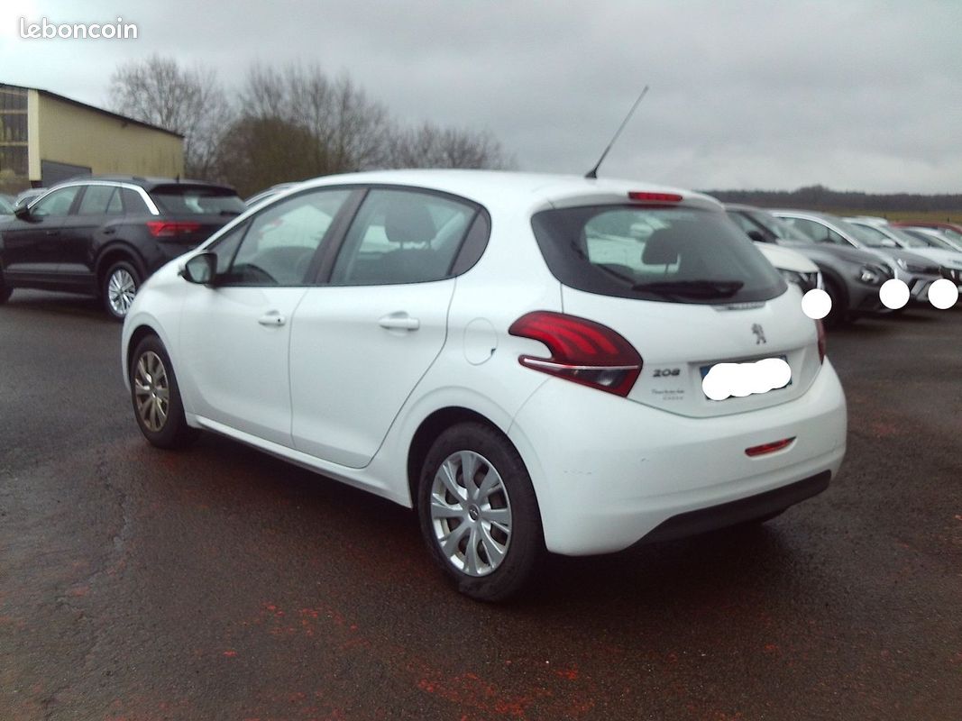 Peugeot 208 1.6 BLUEHDI 75CH ACTIVE 5 PORTES (image 4)
