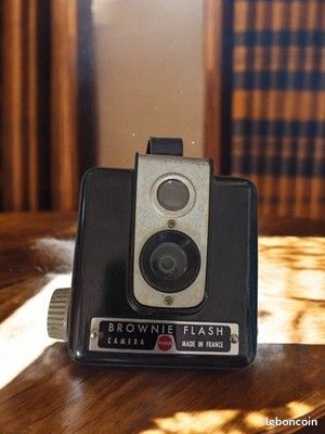 APPAREIL PHOTO ANCIEN Kodak Brownie STARLET II avec pellicule photo d'origine EUR 24,00 - FR