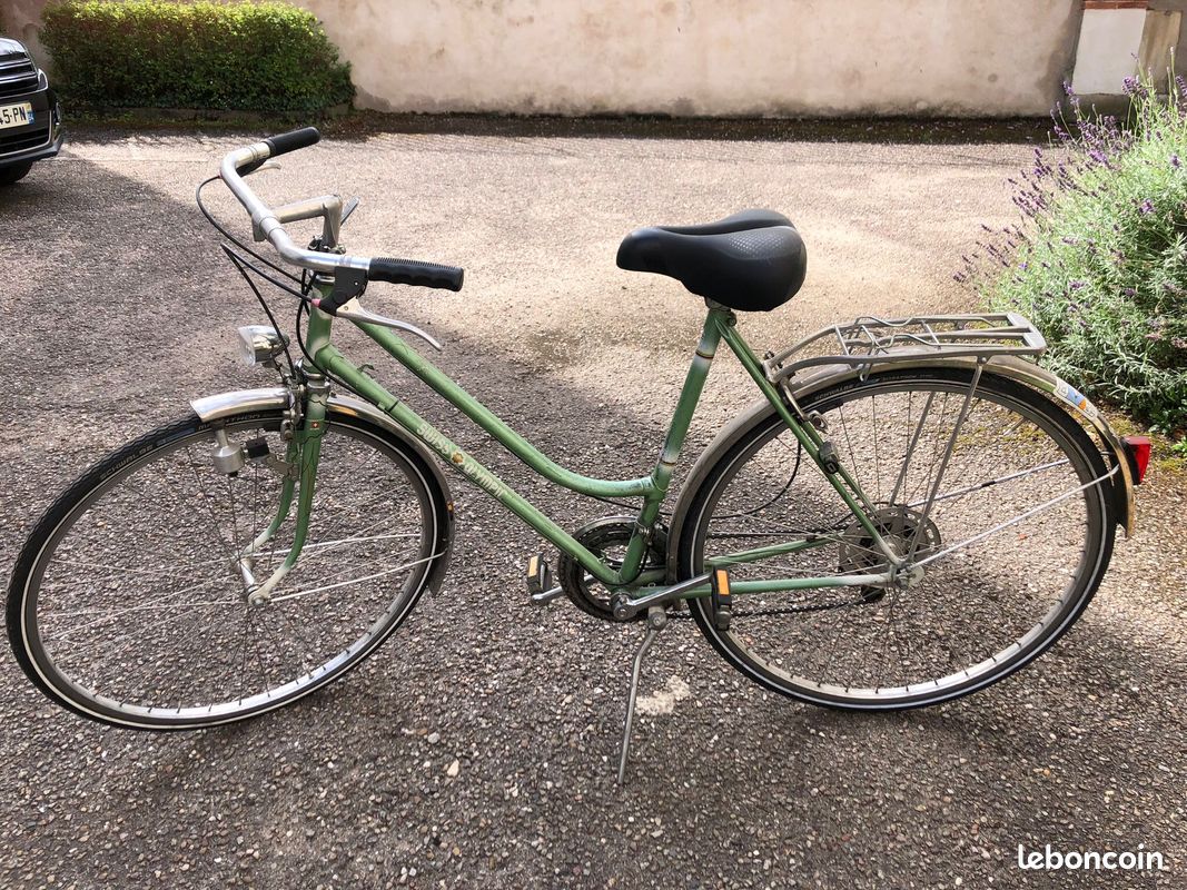 Vélo de ville vintage (image 1)