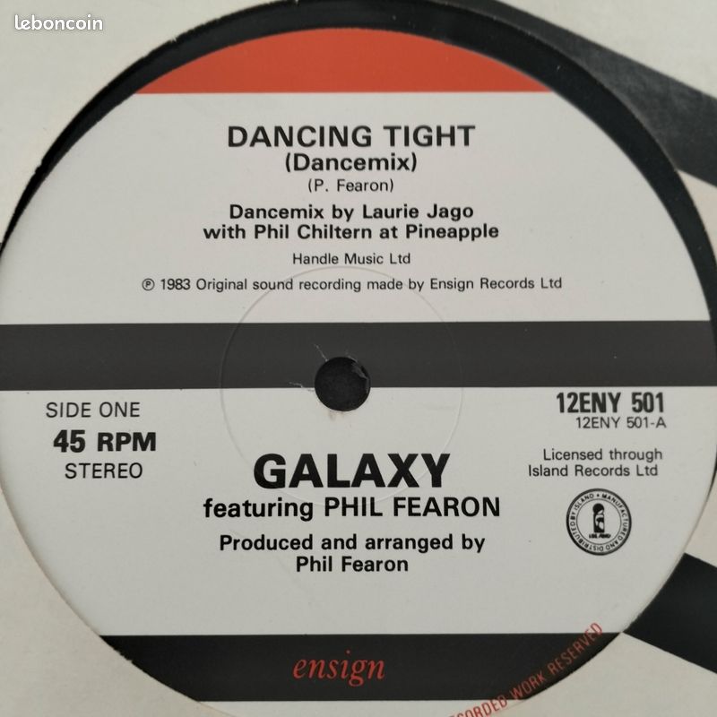 Maxi Funk Galaxy dancing tight (image 2)