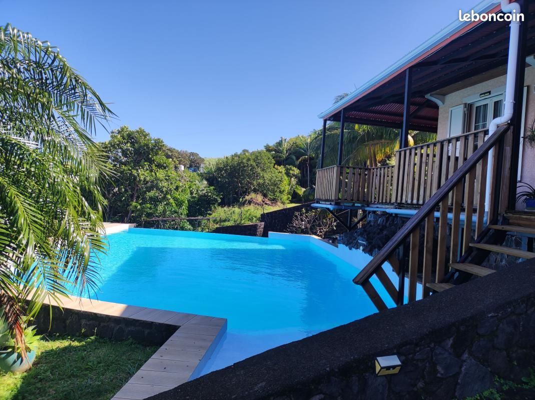 Maison 11 pièces 280 m² · à Saint-Joseph · 280 m² · 520 000 €