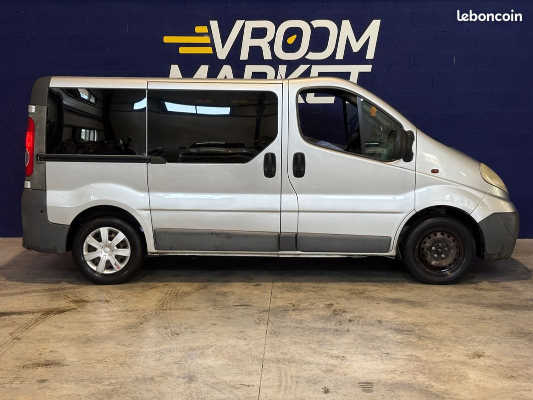 OPEL Vivaro Combi 2.0 D 90ch C1 Pack Clim - 2011 - 209 248 km (image 2)