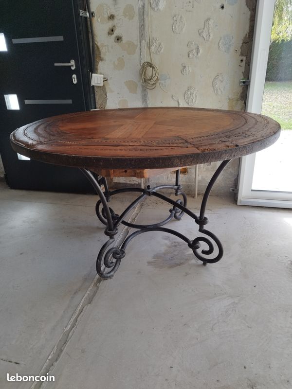Table anciènne (image 1)