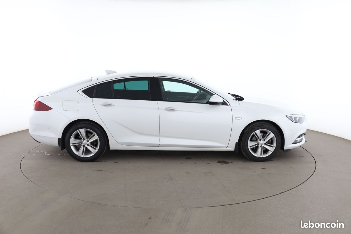 Opel Insignia Grand Sport 1.6 Diesel Innovation 136 ch (image 13)
