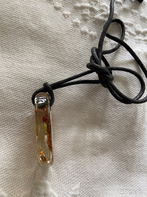 Pendentif en verre (image 2)