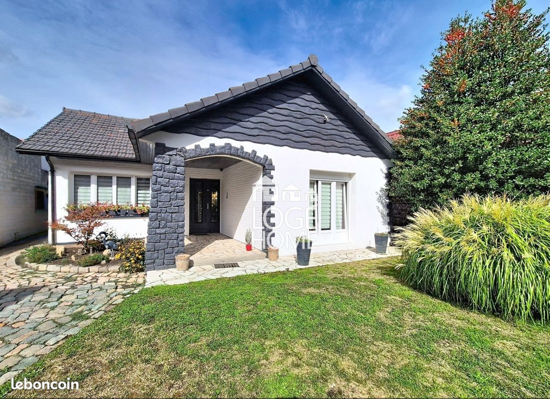 Maison 4 pièces 93 m² · à Courcelles-lès-Lens · 93 m² · 196 000 €