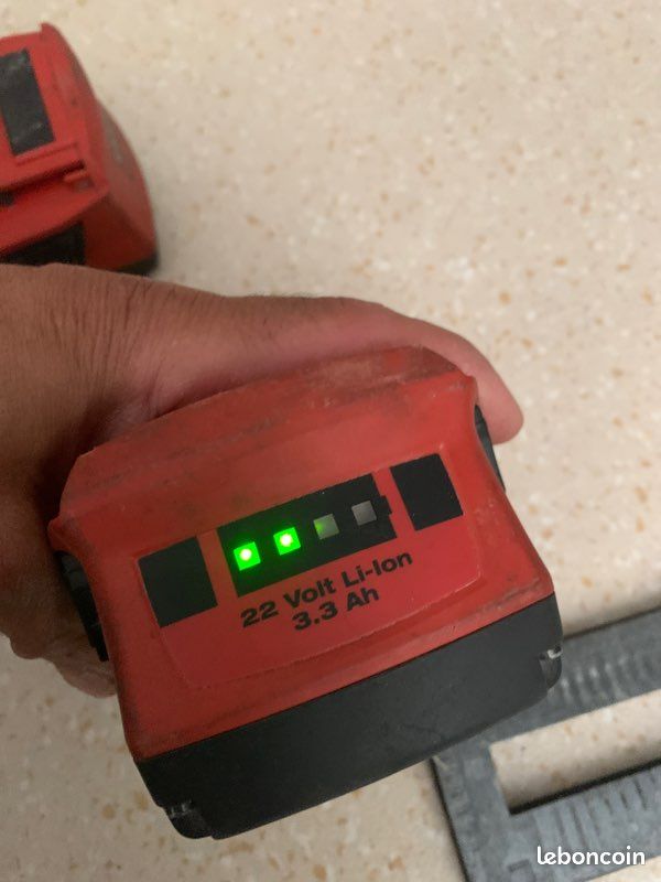 Batterie Hilti B 22 D'occasion : Fonctionne Nickel, Légères Traces D'usure