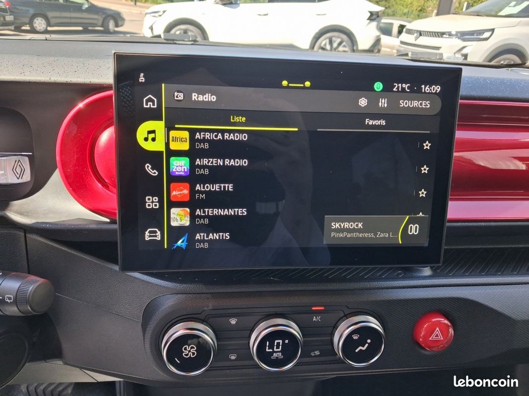 Renault Twingo E-tech (4) techno 80 ch autonomie urbaine (image 22)