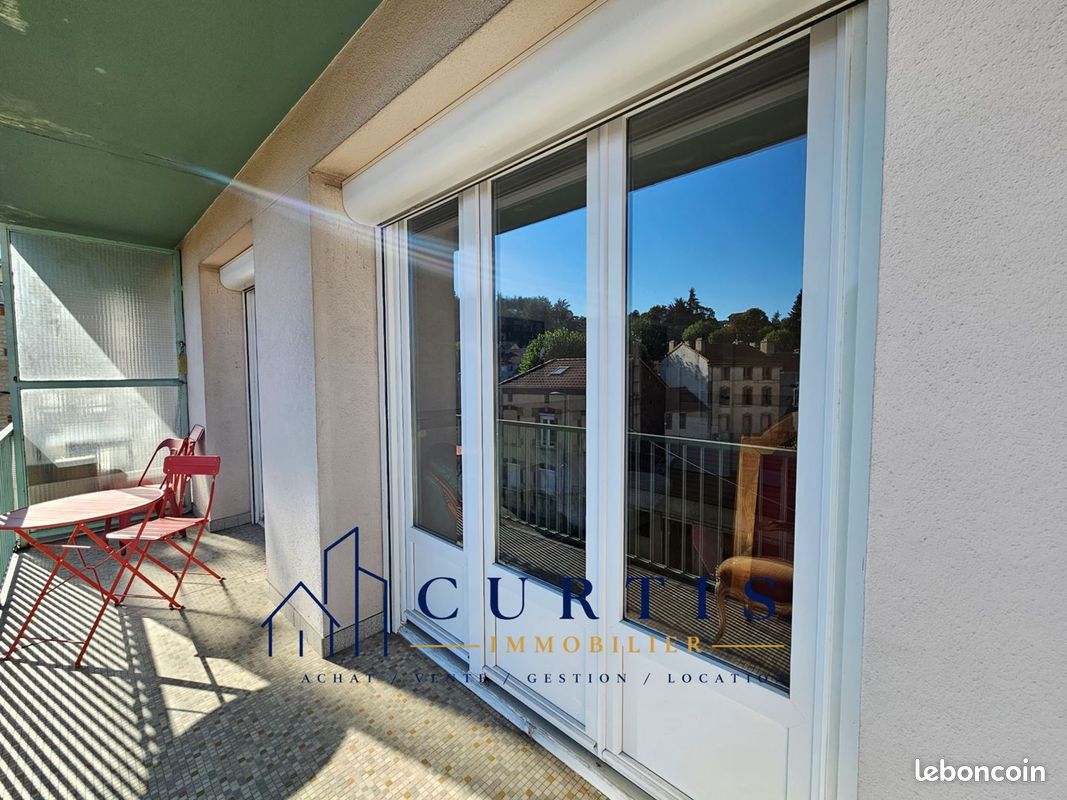 Appartement 2 pièces 69 m² · à La Ricamarie · 69 m² · 53 000 €