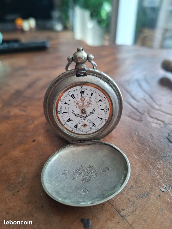 Montre à Gousset Ancienne En Argent à Restaurer - Pièce Vintage Sans Marque, Occasion - Projet Idéal Pour Collectionneurs Et Bricoleurs