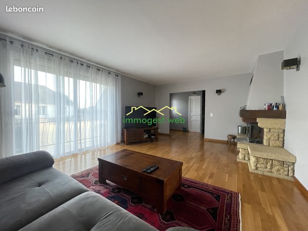 https://img.leboncoin.fr/api/v1/lbcpb1/images/f8/17/85/f817854f95d2c2e711c13357b1d6e69585ef90eb.jpg?rule=ad-image
