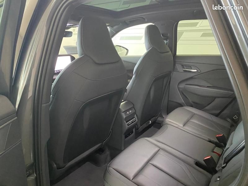 Audi Q3 1.5 e-hybrid 272ch S line S tronic 6 (image 19)