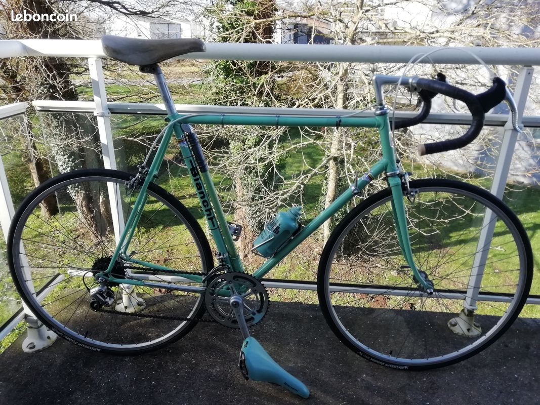Bianchi - VENDU - J BIKES - Vélo de course vintage
