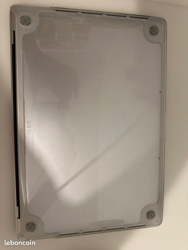 Macbook Pro 2019 Touch Bar 15 pouces (image 3)
