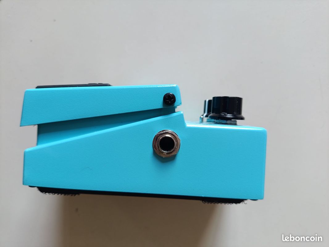 Boss CE-2W (image 4)