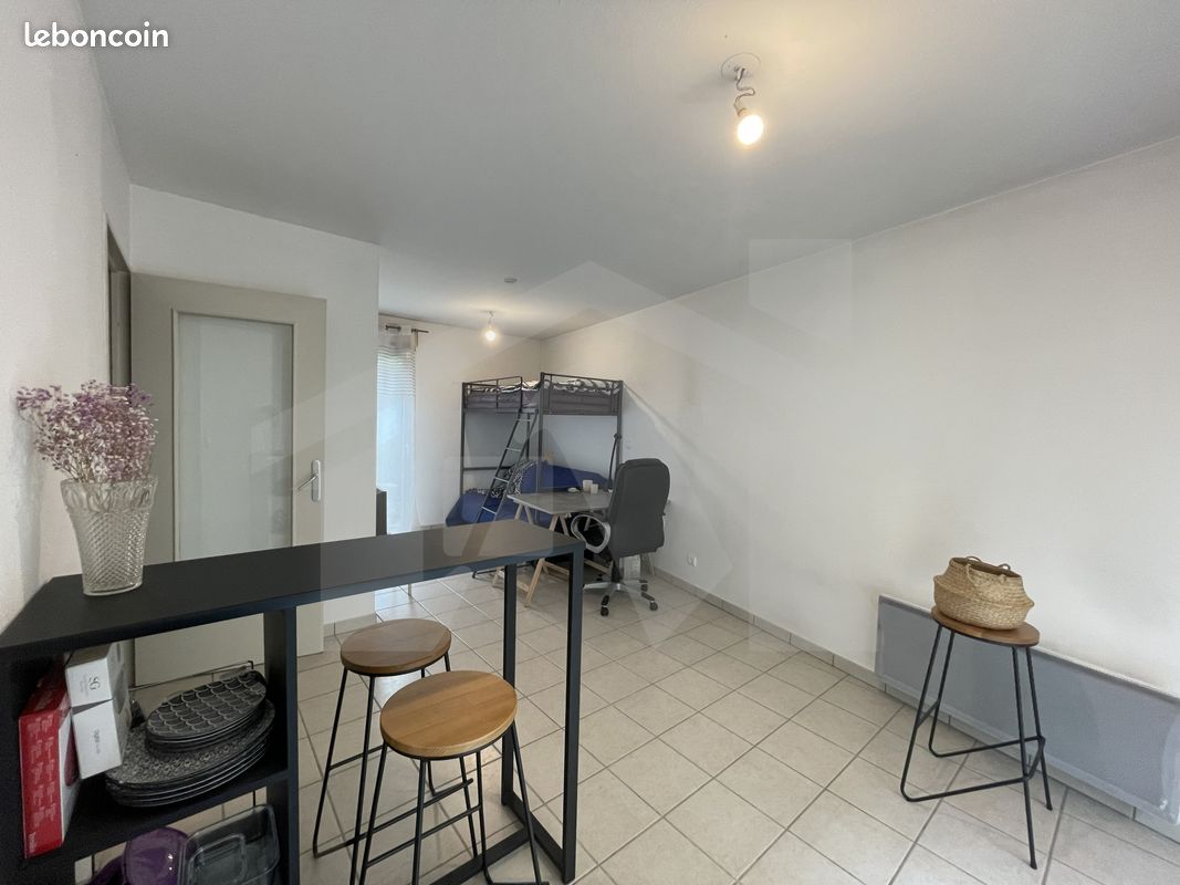 Appartement 1 pièce 30 m² · à Grenoble · 30 m² · 499 €/mois