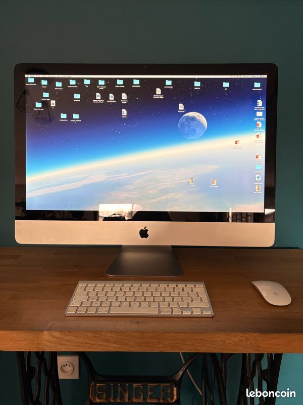 Apple iMac 27" (2020) MXWV2FN/A + Magic Clavier Électronique avec Pavé