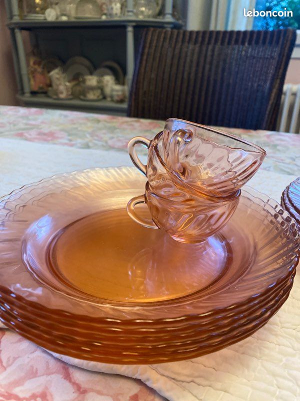 6 Verres à liqueur en verre rose Arcoroc France - Modèle Rosaline