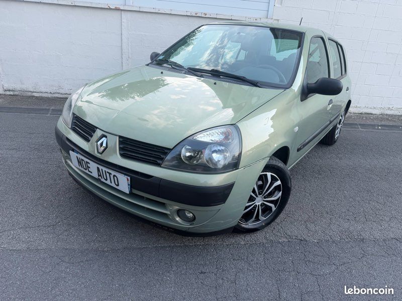 RENAULT CLIO Il 5 Portes Phase 2 1.2 i 75 cv (image 2)