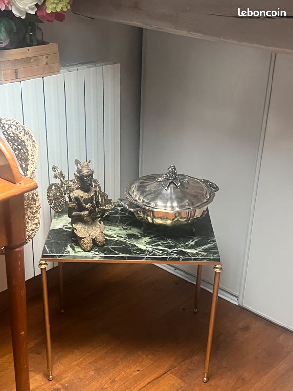 Jolie petite table en marbre très tendance (image 1)