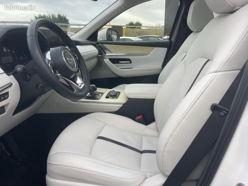 Mazda CX-60 3.3 e-SKYACTIV D 200ch Takumi 4x2 BVA8 2023 (image 10)