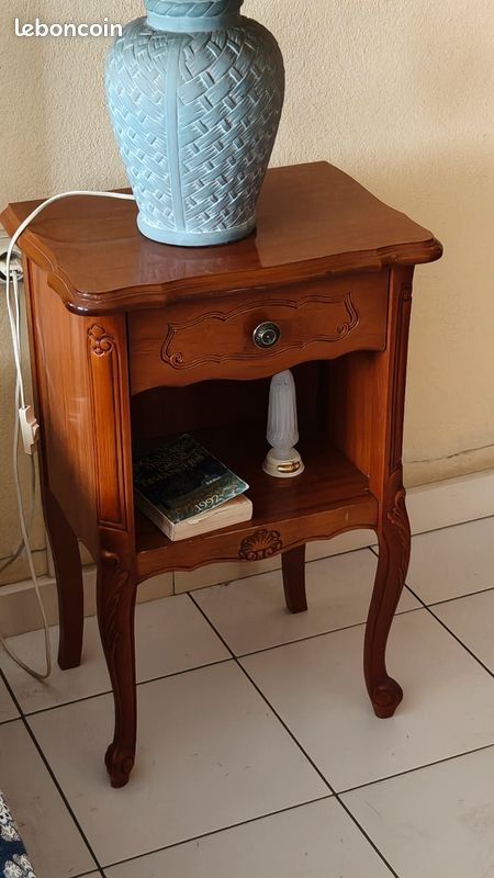 Lit + Armoire + Table de chevet (image 1)