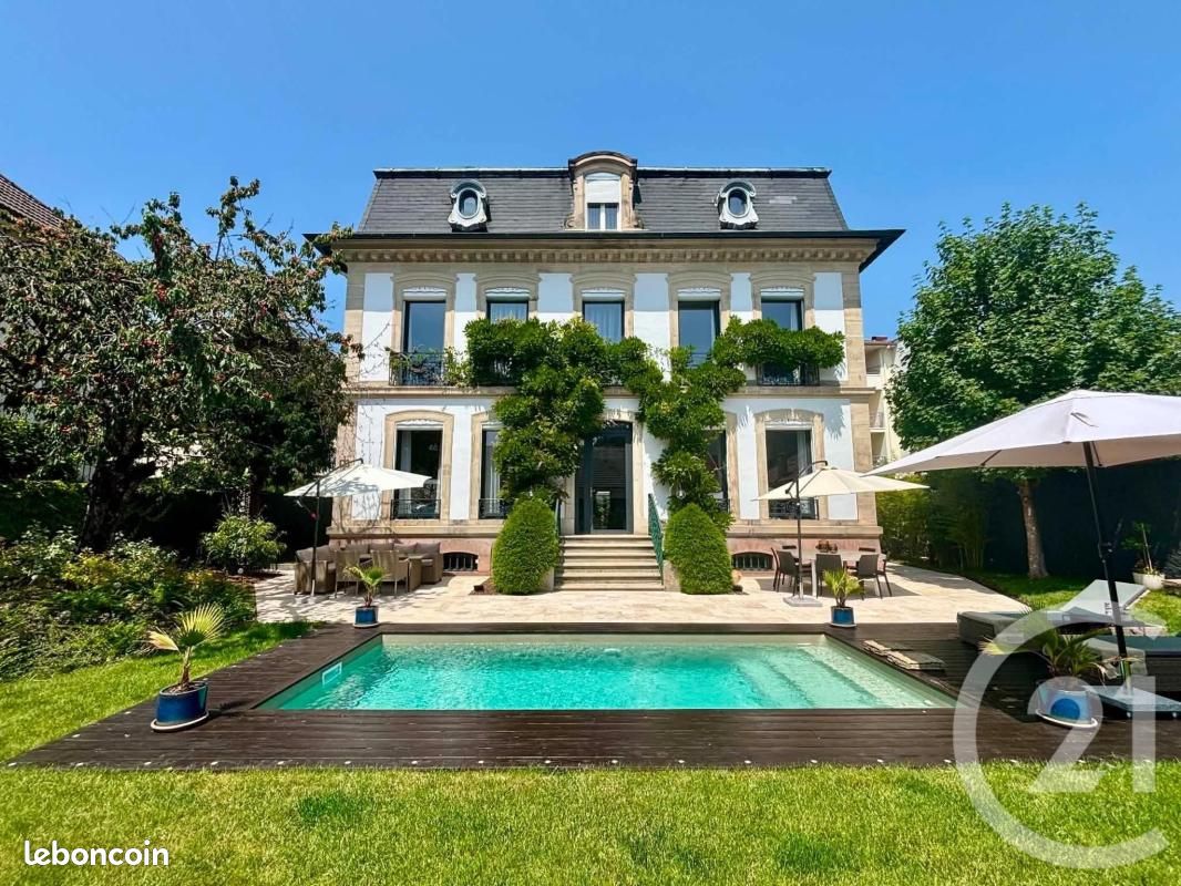 Maison 12 pièces 358 m² · à Remiremont · 358 m² · 790 000 €
