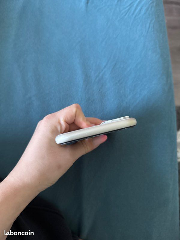 Iphone 11 (image 4)