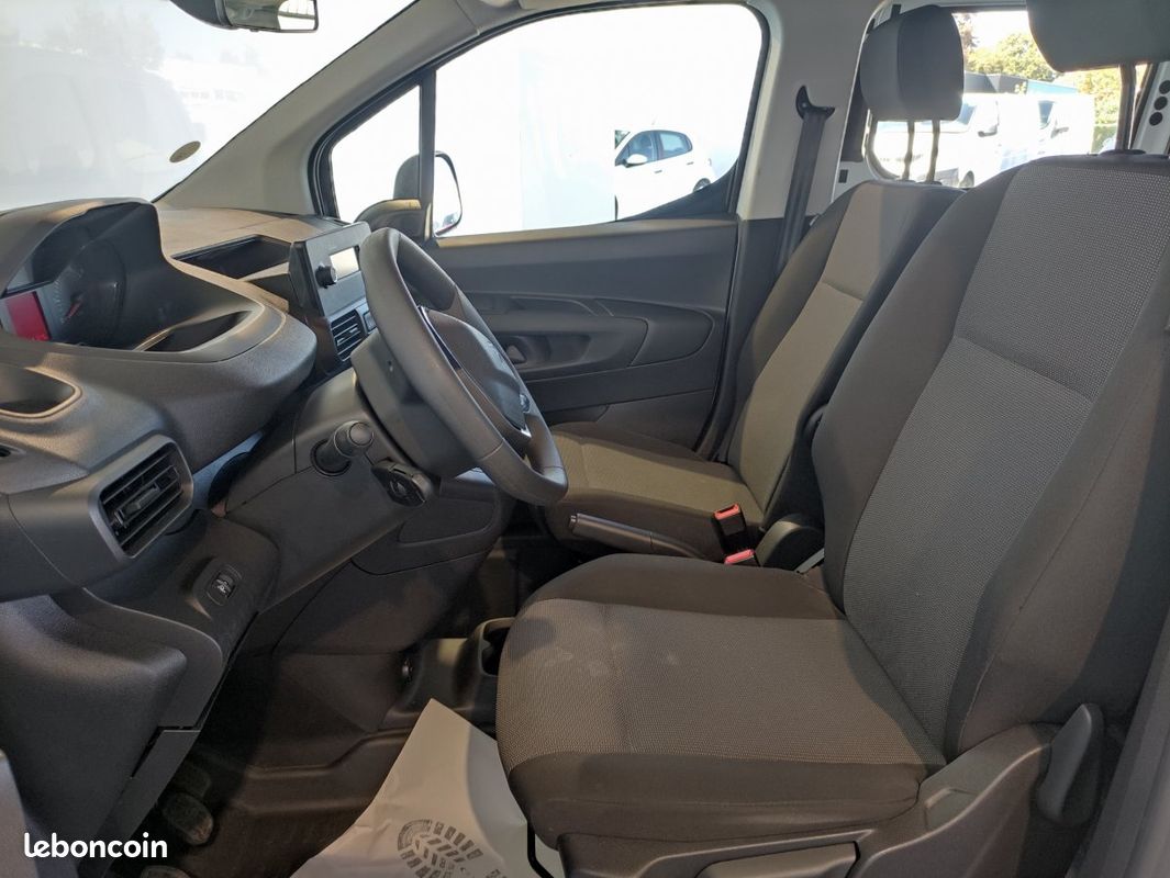 Peugeot Partner (3) BLUEHDI 100 LONG Cabine App (image 6)