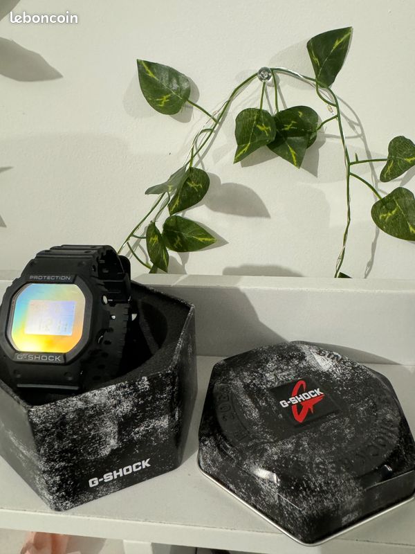 G-shock édition limitée DW-5600SR-1 Description de l'article Montre G-Shock DW-5600SR-1 Édition limitée (image 3)