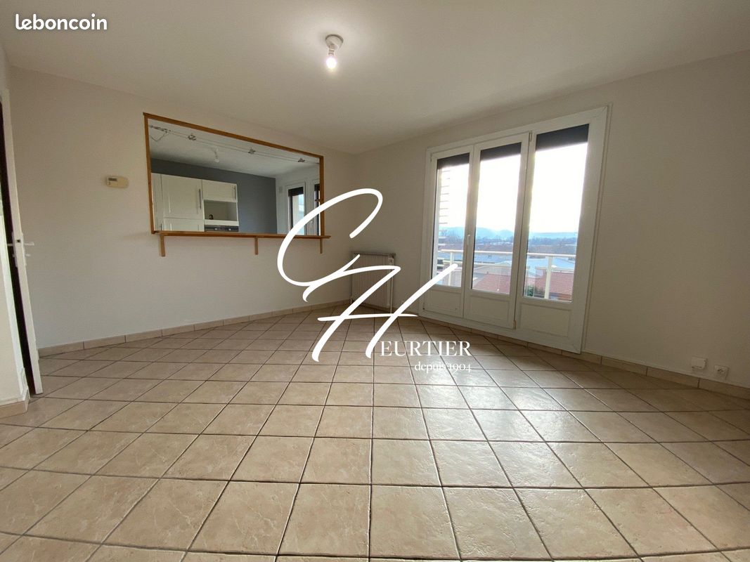 Appartement 3 pièces 60 m² · à Seyssins · 60 m² · 760 €