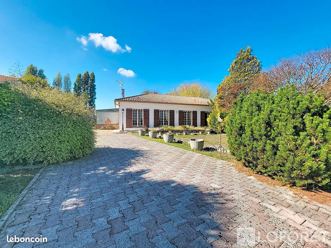 Maison 6 pièces 152 m² · à Blanquefort · 152 m² · 378 900 €