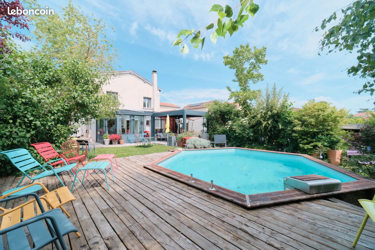 Maison 7 pièces 180 m² · à Chaponost · 180 m² · 650 000 €