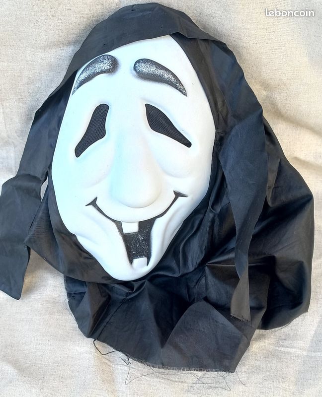 Masque fantôme scream halloween avec capuche (image 1)