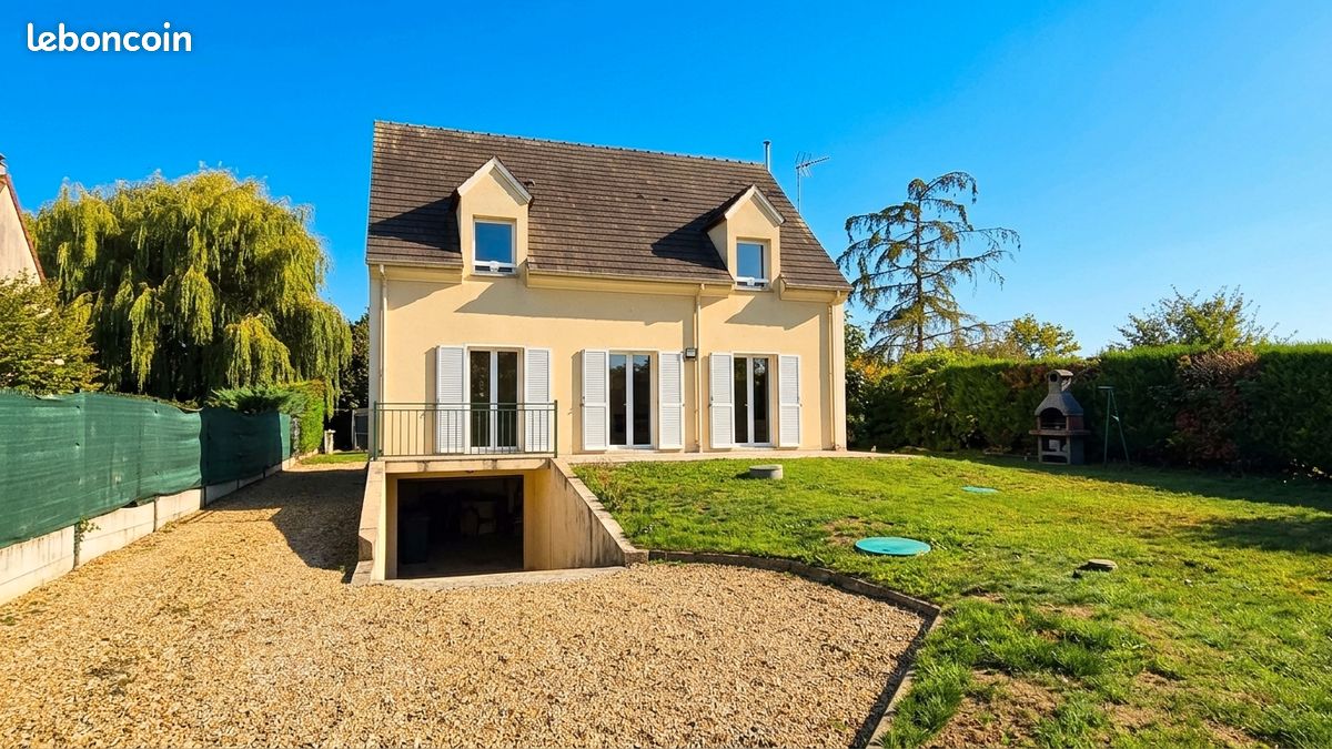 Maison 6 pièces 133 m² · à Garancières · 133 m² · 1 700 €/mois