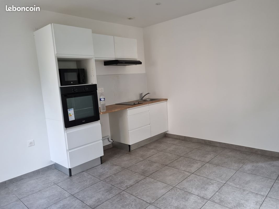 Appartement 2 pièces 28 m² · à Meaux · 28 m² · 655 €