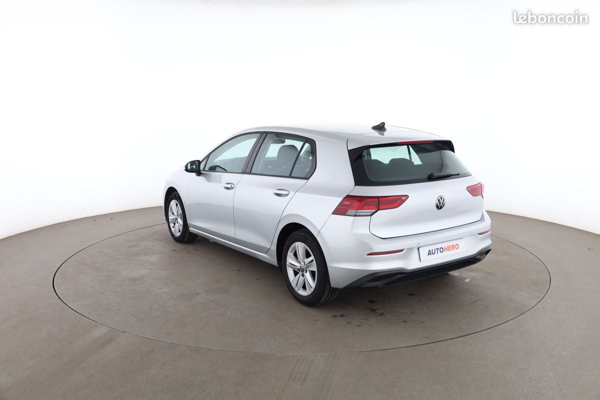 Volkswagen Golf VIII 1.0 eTSI OPF Life Plus DSG7 110 ch (image 2)