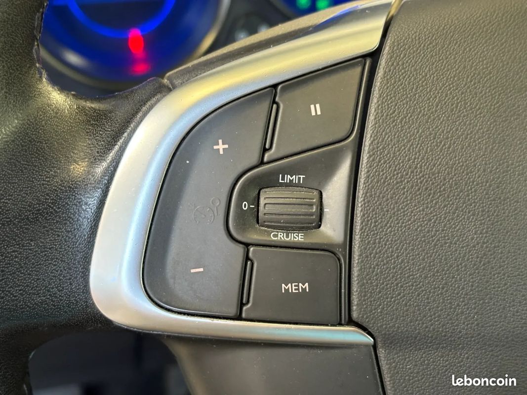CITROEN C4 1.6 120ch MILLENIUM - 2013 - 99 000 km - Suivi complet - Première main (image 18)