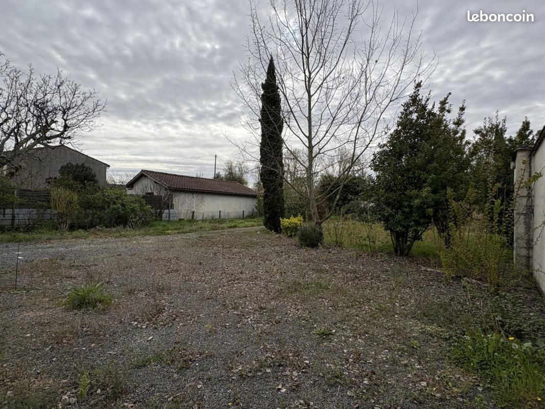 Terrain 320 m² Castelnau De Medoc · à Castelnau-de-Médoc · 75 000 €
