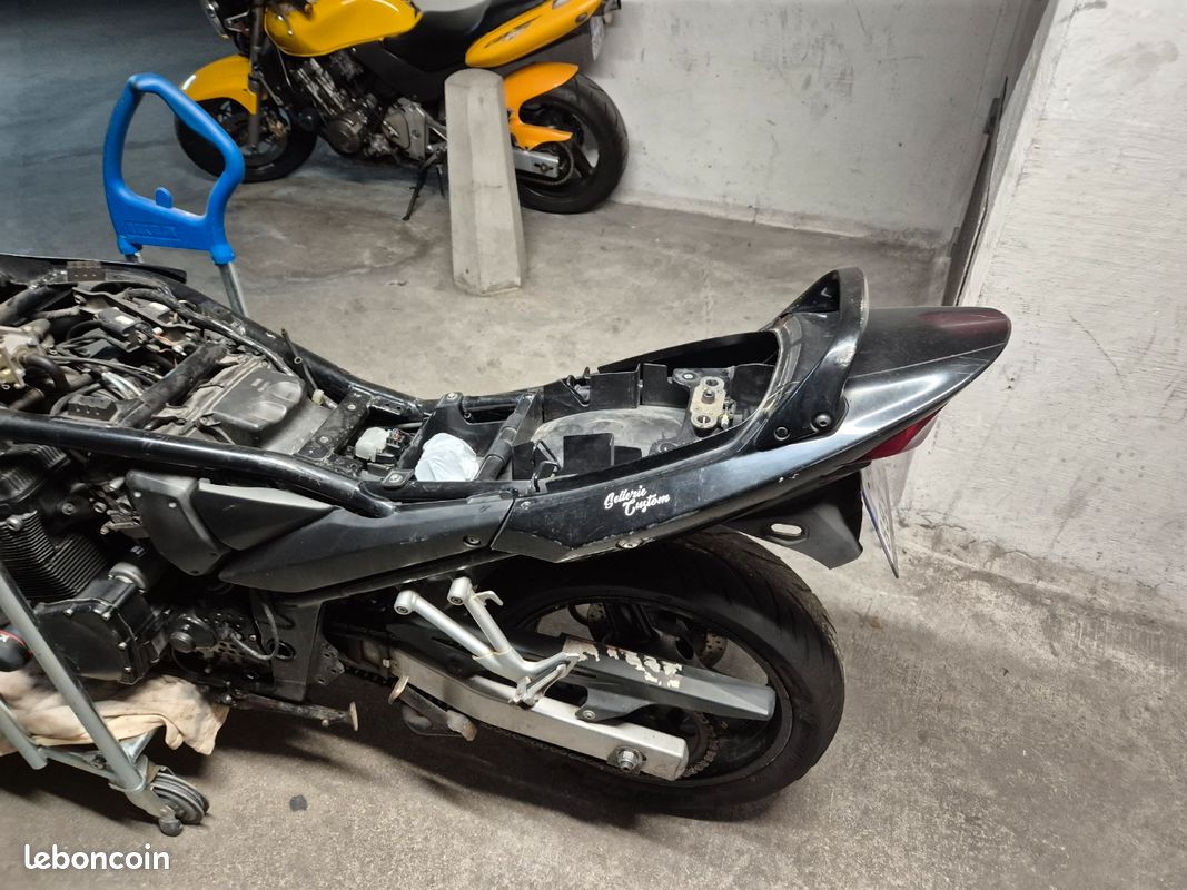 Pièces 650 bandit 2005-2006 (image 1)