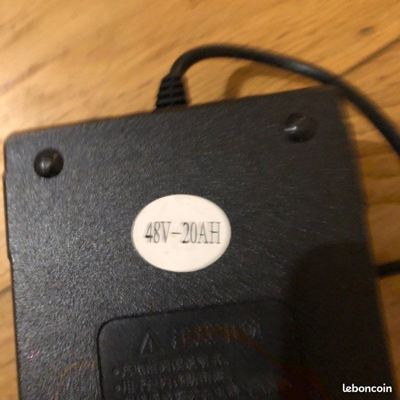 Chargeur batterie vélo électrique (image 3)