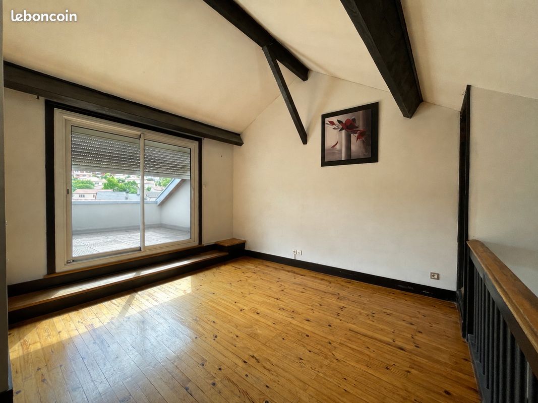 Appartement 6 pièces 126 m² · à Yssingeaux · 126 m² · 179 000 €