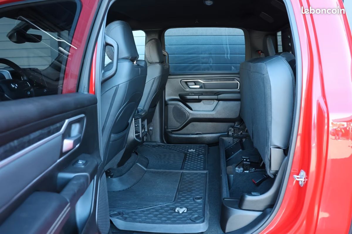 Dodge RAM 1500 Big Horn 5.7 V8 HEMI eTorque 396 ch – BVA – 4x4 – CarPlay – Caméras – R22 (image 11)
