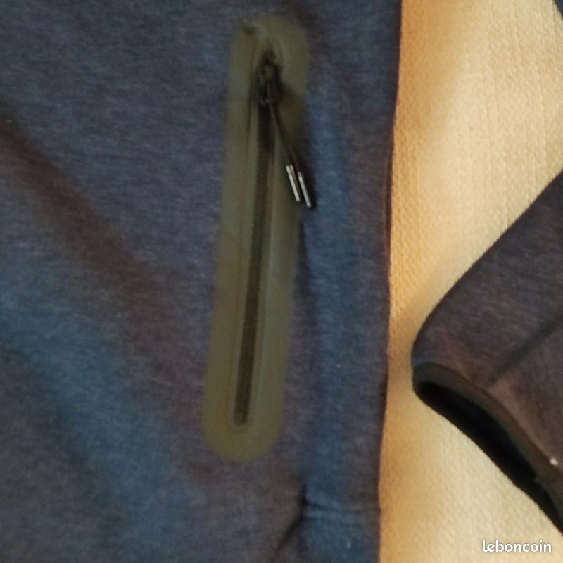 Veste Nike tech bleu marine neuf taille S (image 4)