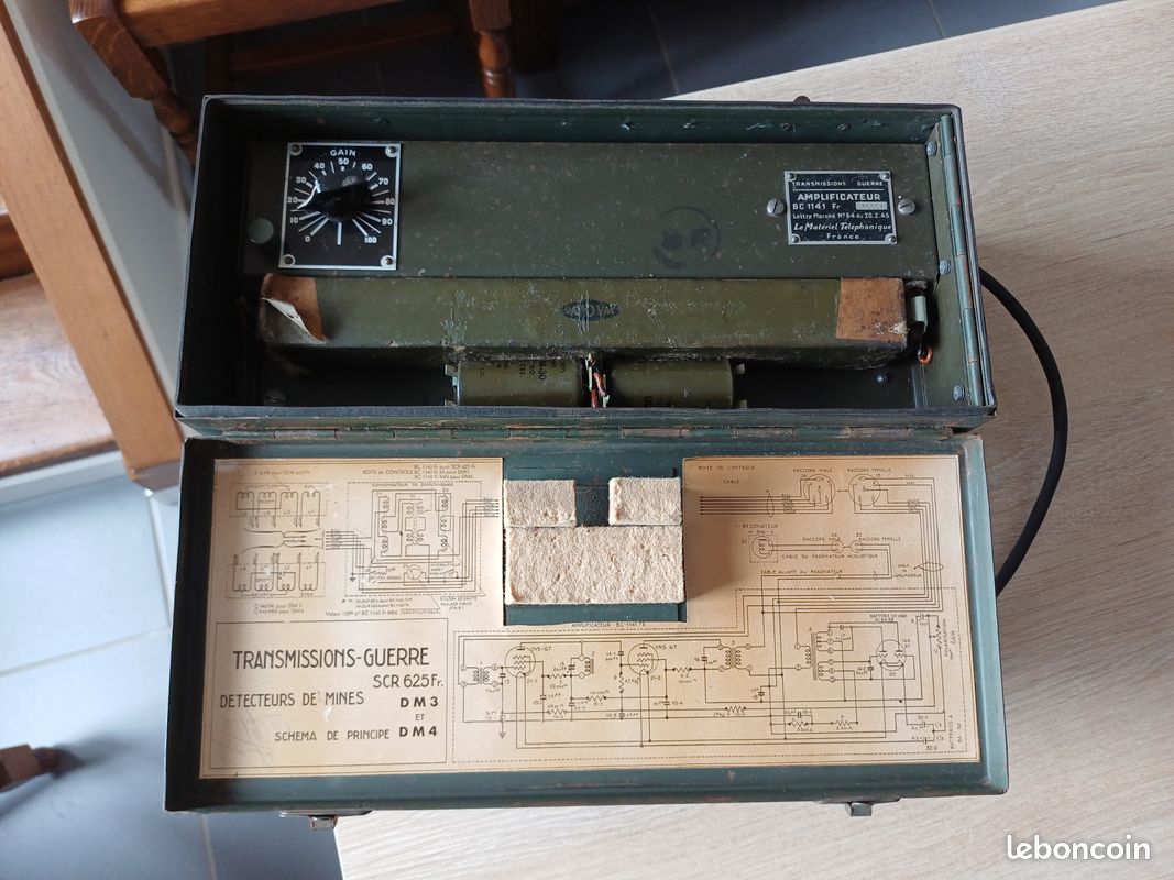 Ancien amplificateur BC-1141 français pour détecteur de mines militaire (image 1)