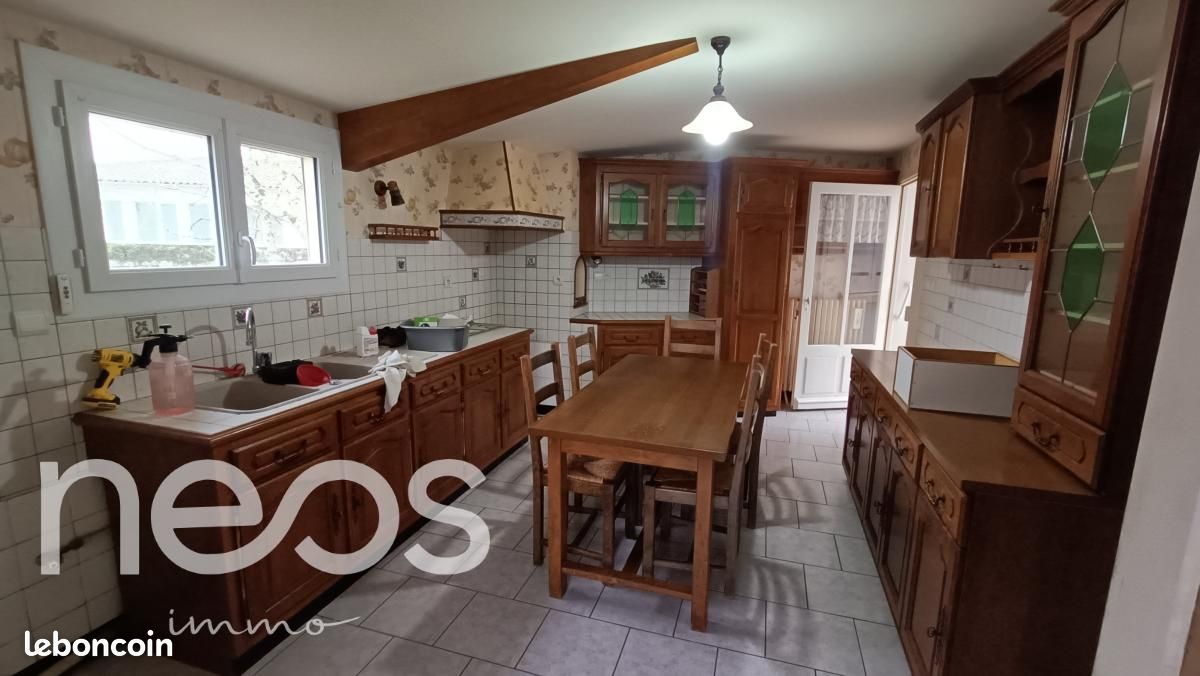 Maison 5 pièces 93 m² · à Melle · 93 m² · 750 €/mois