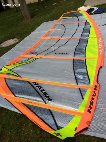 Voile De Planche à Voile Naish Evolution 8,3 M² - Occasion Bon état