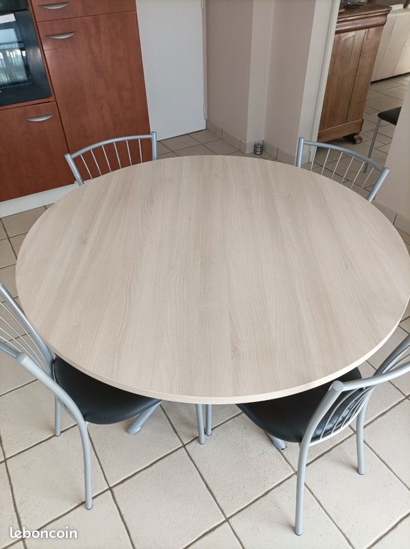Table de cuisine (image 2)