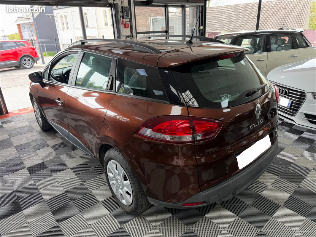 Renault CLIO IV ESTATE * PACK LIFE* *1ER MAIN (image 3)