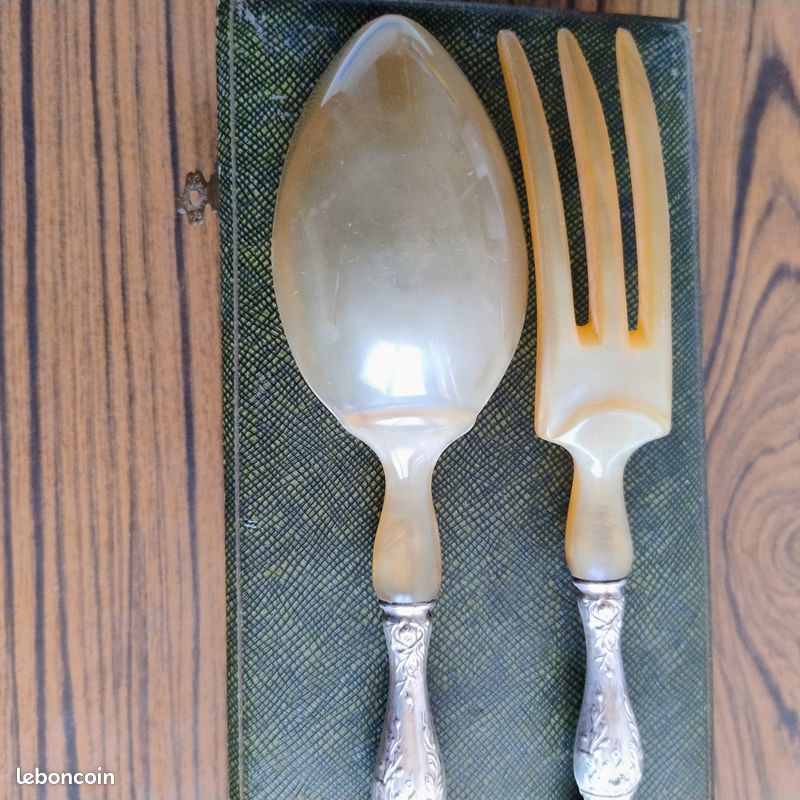 Couvert Tipo en résine et inox, beige, set de 7
